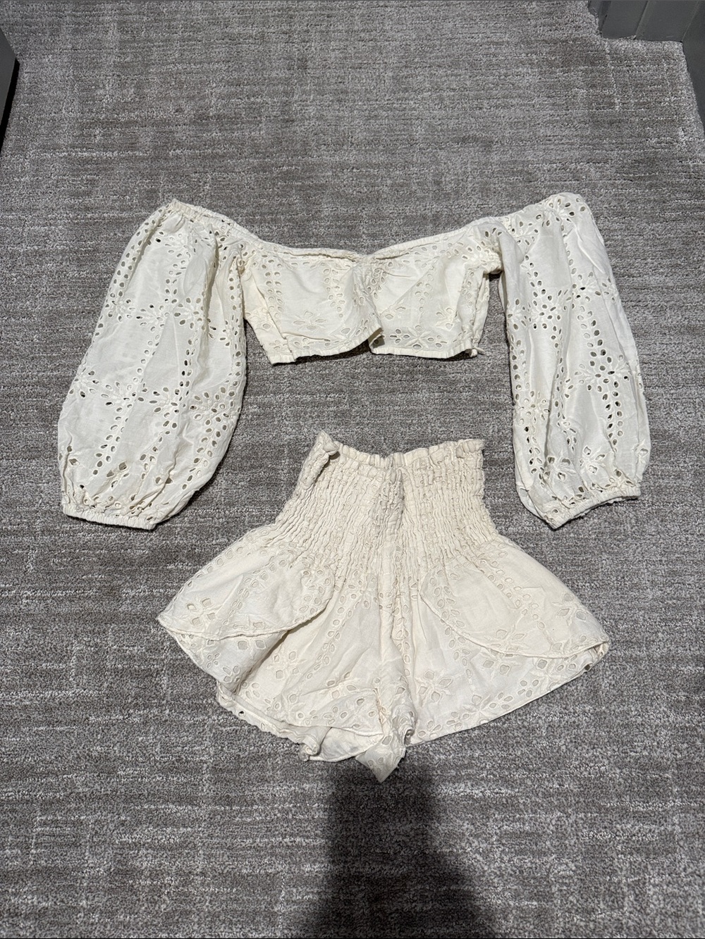 Winston White Ivory Cream Eyelet Shorts Smocked Waist set short xs / top s